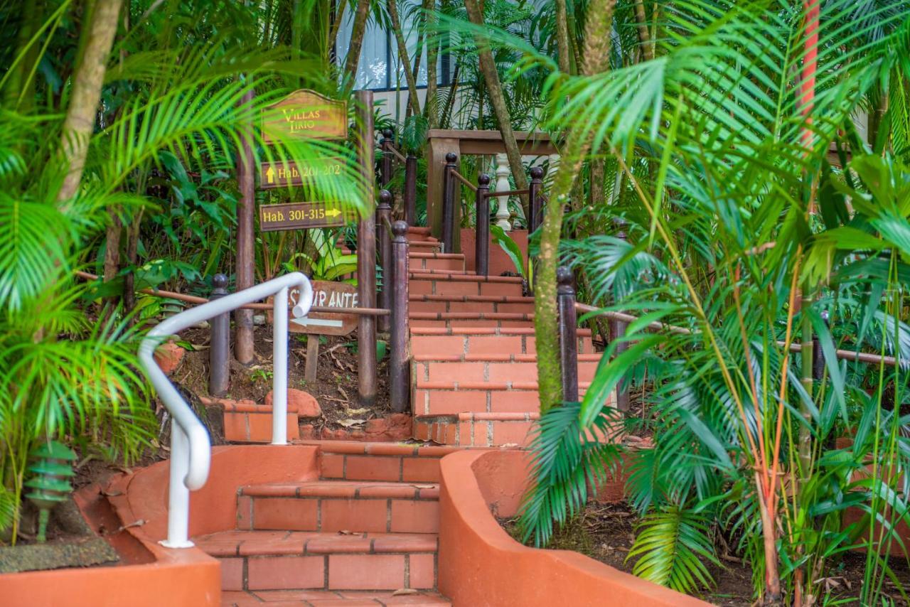 Hotel Villas Lirio Manuel Antonio Esterno foto